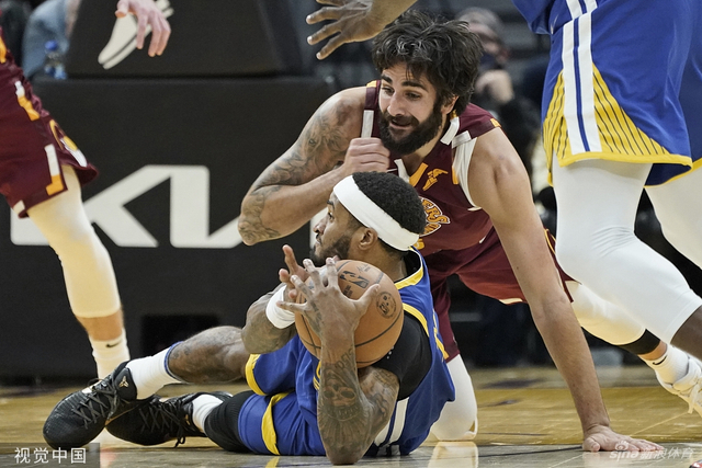 球星中脱颖 球星中脱颖