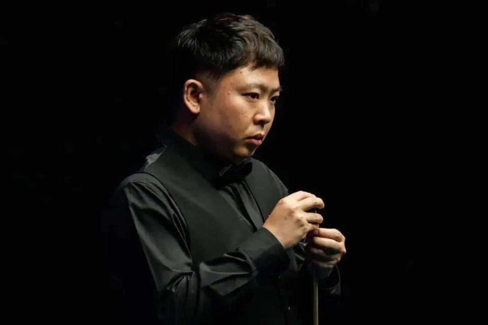 使他在困难 使他在困难