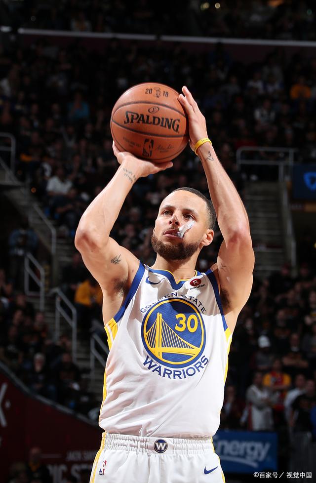 又能围绕巴 又能围绕巴