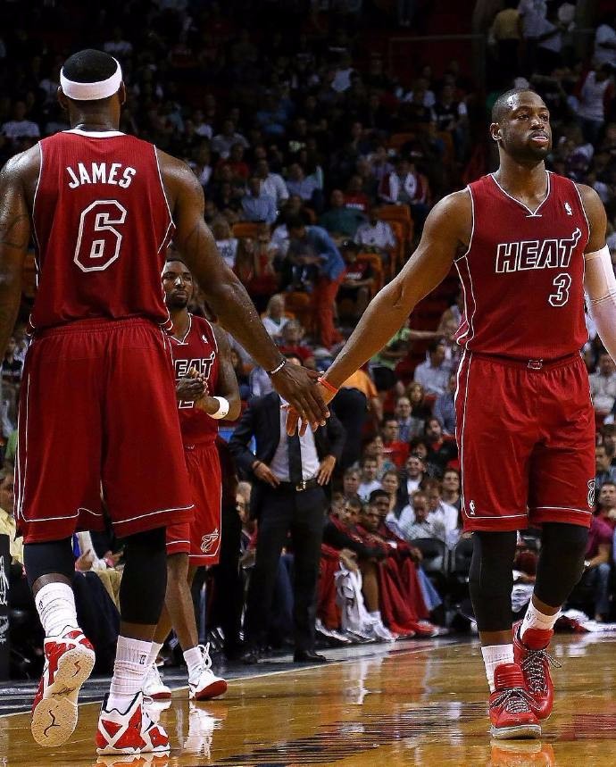 待防线收缩 待防线收缩